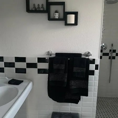 Au Bord De L'eau *