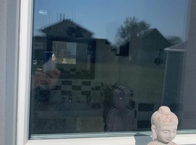 Au Bord De L'eau Privatunterkunft *