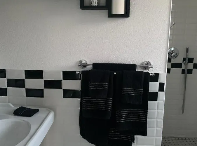 Au Bord De L'eau *